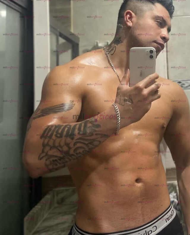 FOTOS DE MUSCULOSO VERGON Y TATUADO GRUESA Y VENOSA CONTACTAME
