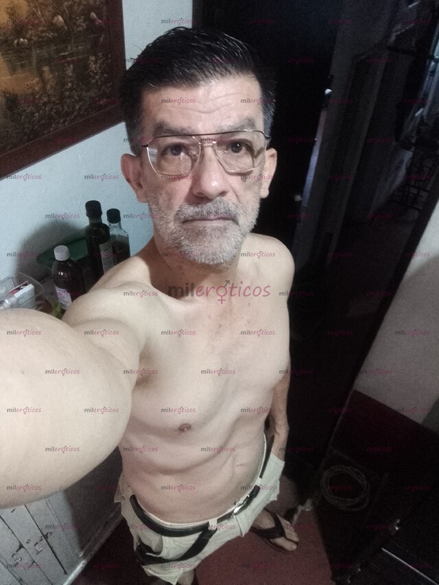 FOTOS DE MASAJES SALA DÉ MASAJE ERÓTICOS NUDISMO SOLO PARA HOMBRES VARONES ACTIVOS MEDELL
