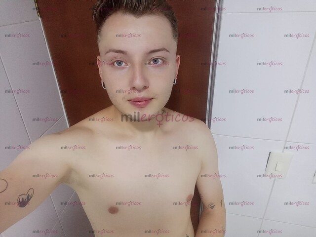 FOTOS DE SOLO JOVEN LINDO DE OJOS AZULESLA PAJA TOCANDOME SOY VERSATIL