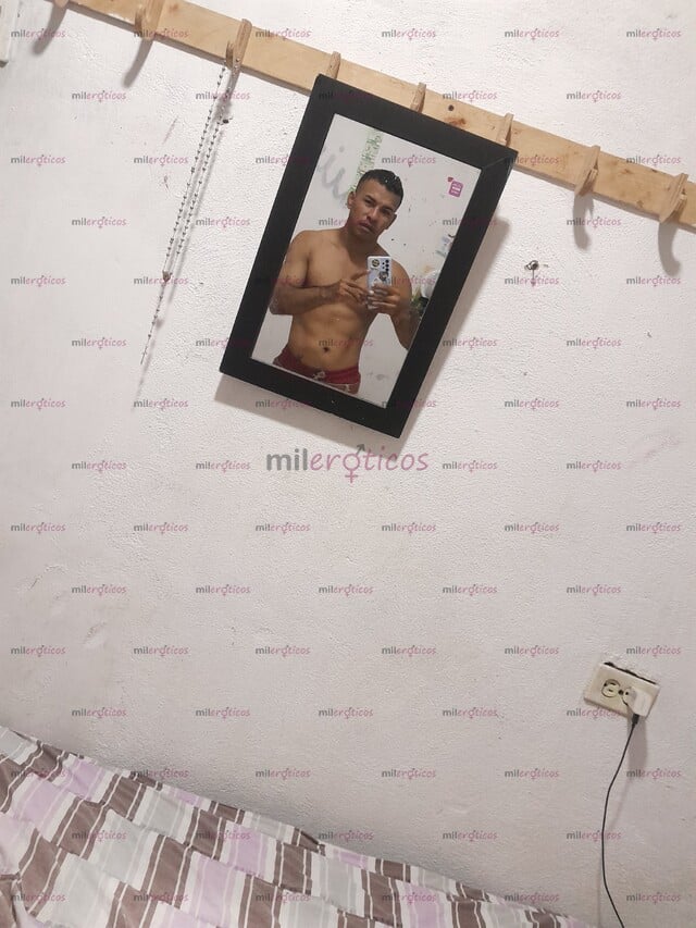 FOTOS DE NECESITAS ORGASMOS.... SIÉNTETE COMPLACIDA CONMIGO BARONIL JOVEN AMANTE DEL SEXO