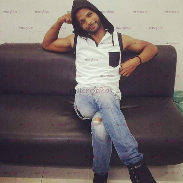 FOTOS DE DELGADO, ATLÉTICO, DOTADO, COMPLACIENTE.. UN 10 DE 10..