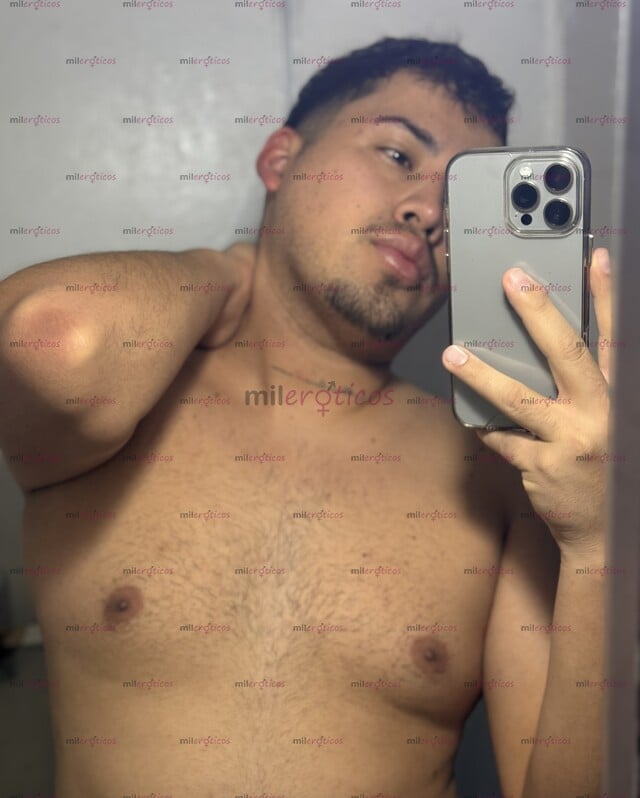 FOTOS DE MORENO DE BUENA VERGA PARA QUE DISFRUTES SENTIRLA!!! LLÁMAME Y GOZA DE 18 CM