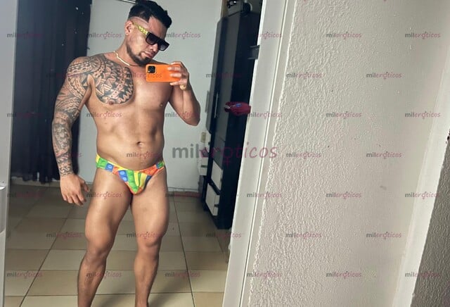 FOTOS DE SOLO SOLVENTES ACTIVO MORENOTE MAMADO TATUADO PREÑADOR 20CM CON DEPARTAMENTO