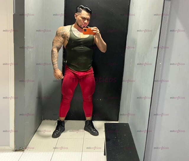 FOTOS DE SOLO SOLVENTES ACTIVO MORENOTE MAMADO TATUADO PREÑADOR 20CM CON DEPARTAMENTO