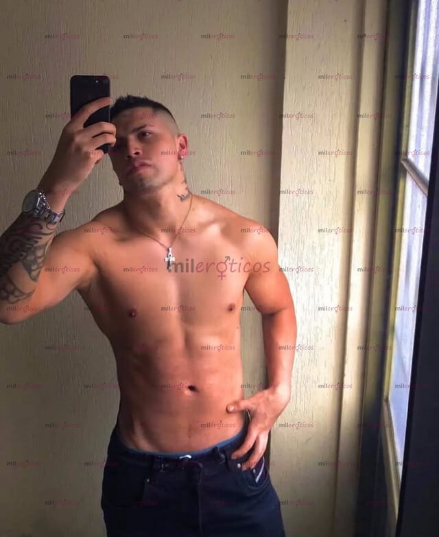 FOTOS DE DISPONIBLE SERVÍCIOS VERGON LECHERO CON PORTE MORBOSO Y TATUADO FULL MORBO
