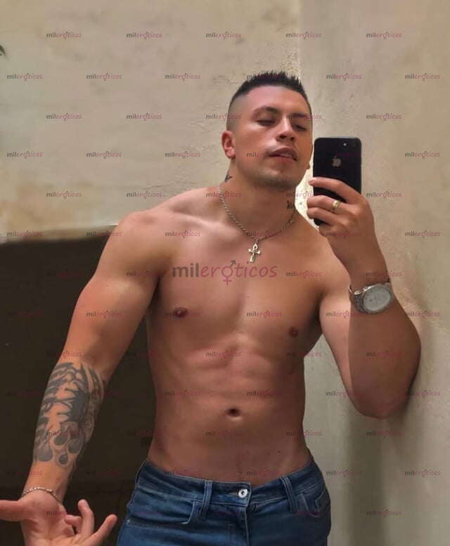 FOTOS DE DISPONIBLE SERVÍCIOS VERGON LECHERO CON PORTE MORBOSO Y TATUADO FULL MORBO