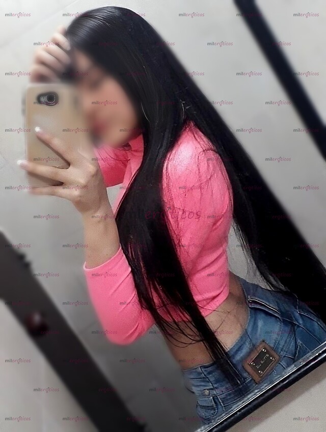 FOTOS DE APASIONADA Y HORMONAL HOY ME PODRAS TENER.....