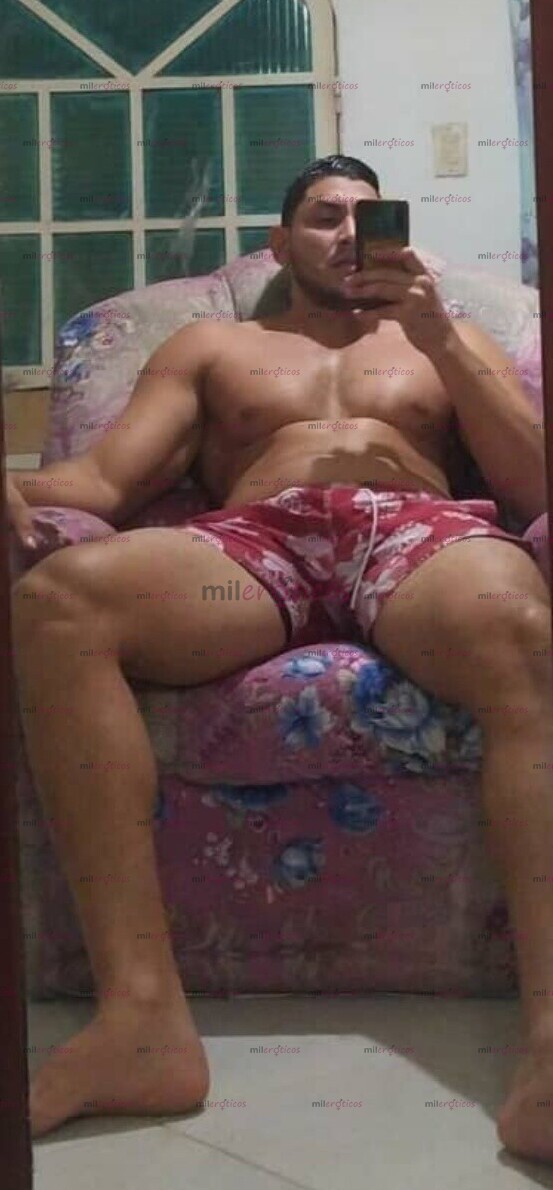 FOTOS DE DE VUELTA EN BOGOTÁ HOMBRE ALTO Y DOMINANTE Y MUY CALIENTE !!