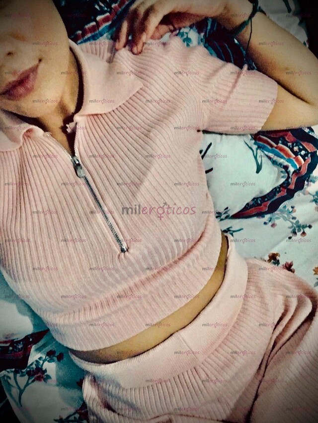 FOTOS DE APRETADITA BESUCONA 20 AÑOS VALERY PROMOCIÓN 1HORA 1000