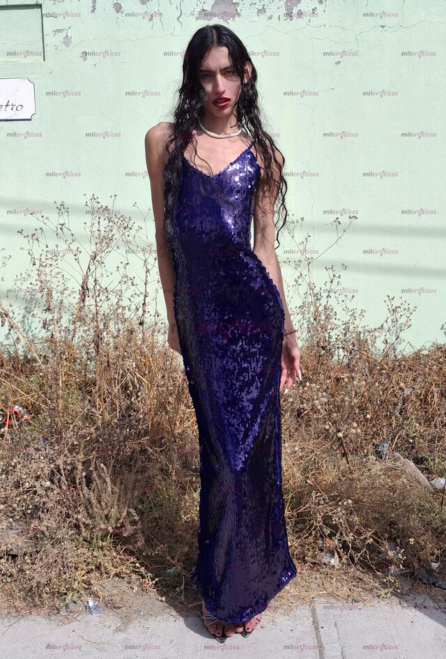 FOTOS DE SEÑORITA DE 19 AÑOS DE EDAD. JUGUETONA Y COMPLACIENTE Y EDUCADA.