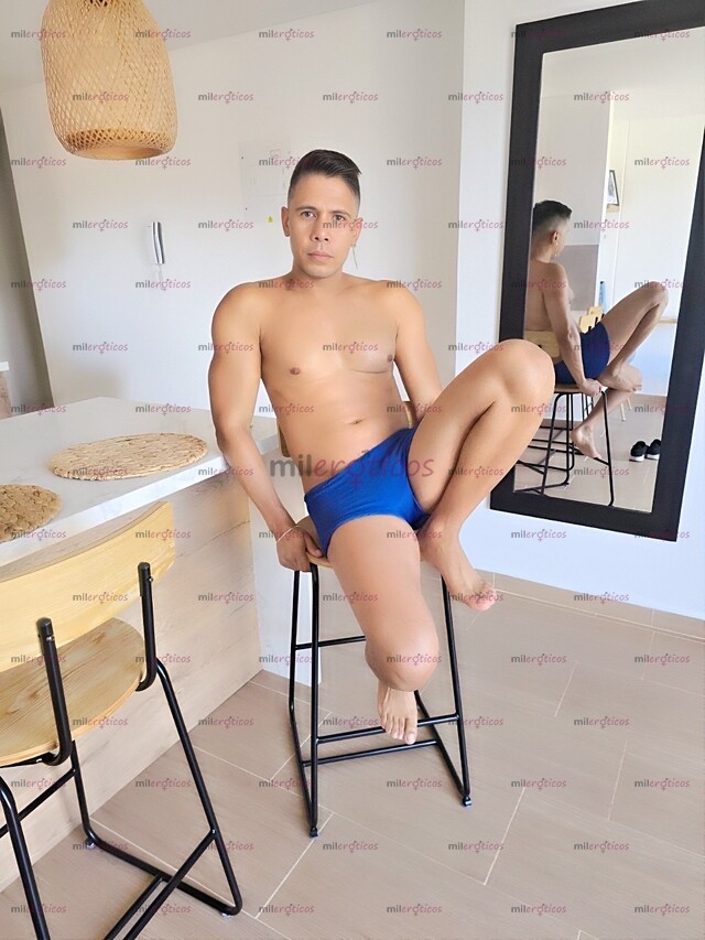 FOTOS DE SOY UN SCORT VENEZOLANO SERIO 23CM VENEZOLANO