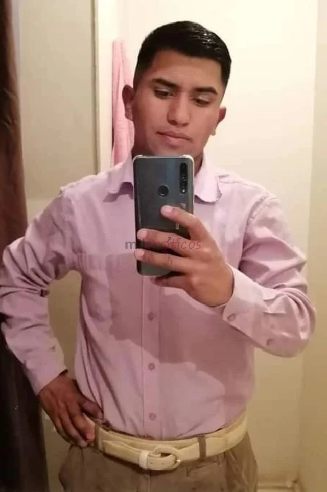 Holaa soy javier tengo 25 anos soy un joven moreno muy activo o pasivo como ustedes quieranhago solamente domicilio o motelessoy un joven muy simpatic...