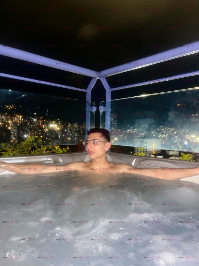 FOTOS DE YOUR LITTLE DEMON SIEMPRE EN BUSCA DE LAS EXPERIENCIAS MÁS COOL