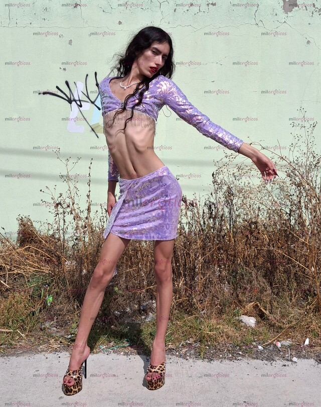 FOTOS DE SEÑORITA DE 19 AÑOS DE EDAD. JUGUETONA Y COMPLACIENTE Y EDUCADA.