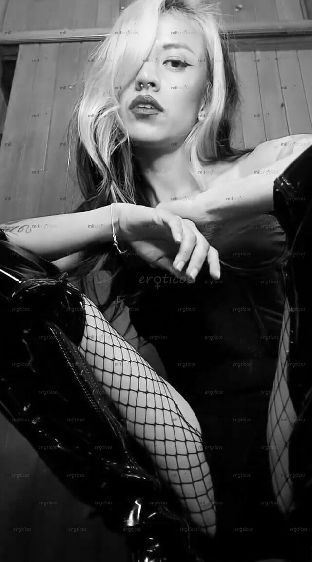 FOTOS DE SOY DOMINA JUNO NOX, ME ENCANTA EXPLORAR FETICHES DEL BDSM CON HOMBRES SUMISOS