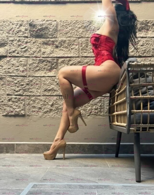 FOTOS DE TE MERECES UN DESESTRES, QUE TE TRATEN BONITO Y TE DEN MUCHO PLACER Y AQUÍ ESTOY