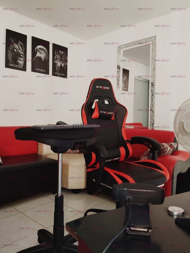 FOTOS DE BUSCAMOS NUEVOS MODELOS WEBCAM PARA SER PARTE DEL EQUIPO ESTUDIO SIGLO XXI