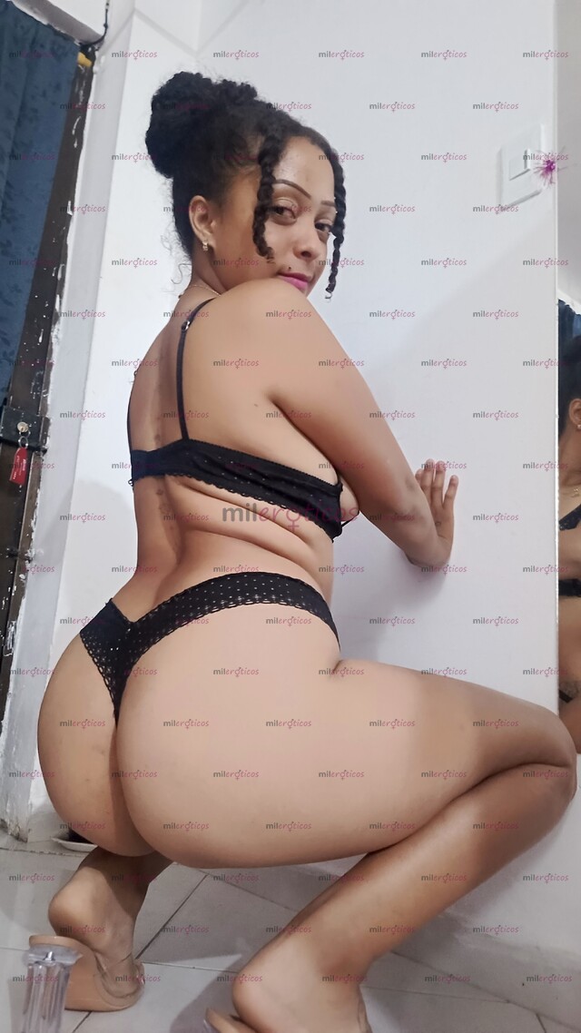 FOTOS DE DANNA NUEVA EN TU CIUDAD CRESPA MORENA CULONA CON LENGUA TRAVIESA PARA VERGA