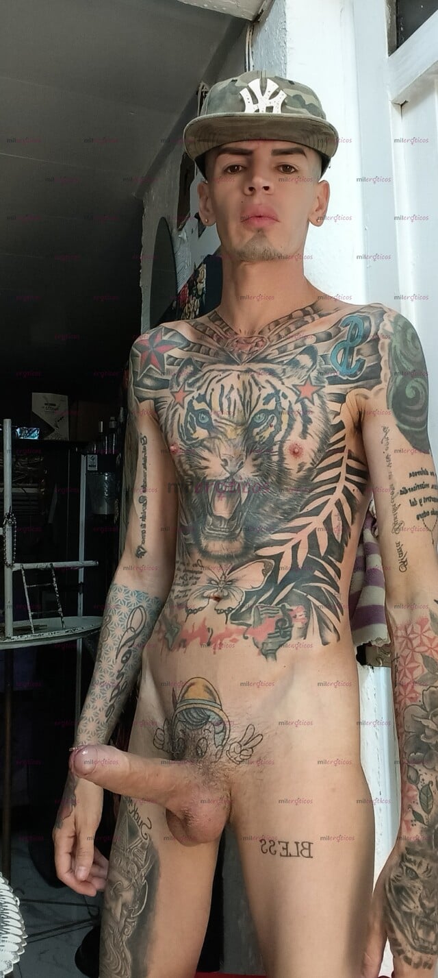FOTOS DE FLACO ACTIVO TATUADO VERGON MORBOSO FETICHERO