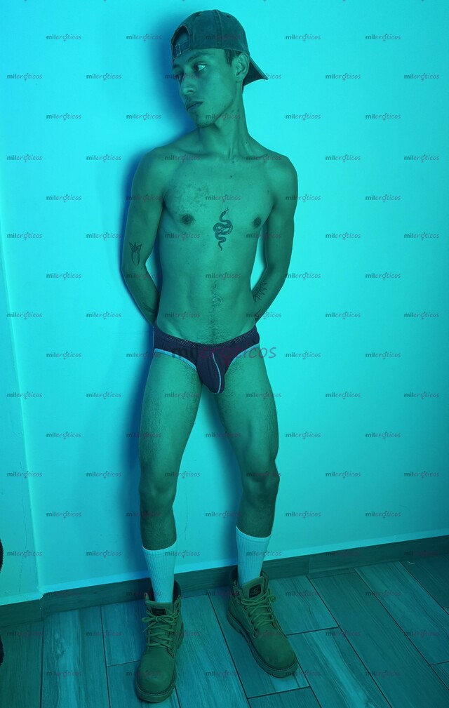 FOTOS DE TWINK DE 22 AÑOS SÚPER MORBOSO, CALIENTE Y VERSÁTIL