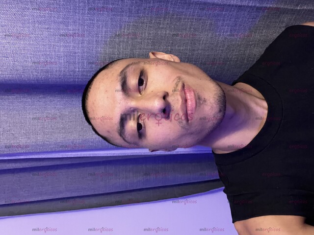 FOTOS DE TWINK DE 22 AÑOS SÚPER MORBOSO, CALIENTE Y VERSÁTIL