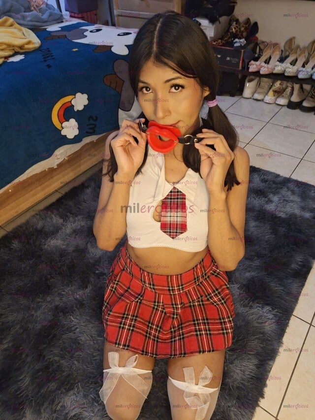 FOTOS DE LA FLAQUITA Q BUSCABAS DADDY, DISPONIBLE PARA HOMBRES SOLVENTES