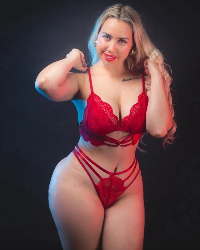 Hola amores soy daniela escort independiente recien iniciada soy muy pero muy caliente full full anal soy una puta en la cama me encanta cumplir todo...