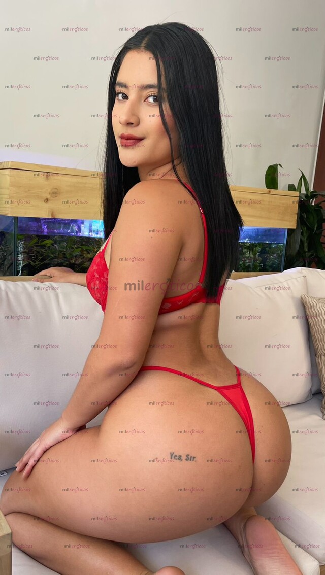 FOTOS DE SARA, UNA MASAJISTA PARA VIVIR UNA EXPERIENCIA INOLVIDABLE