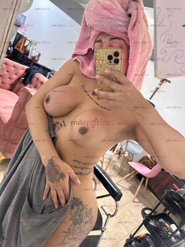 FOTOS DE UNA NENA CALIENTE SÚPER CACHONDA QUE TE TRATARÁ COMO UN REY