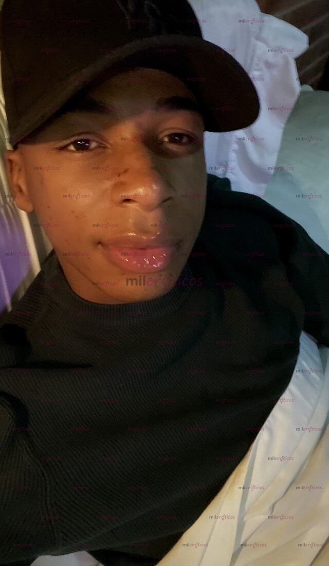 FOTOS DE AHÍ LES DEJO MI NÚMERO DE WHATSAPP BRAINER