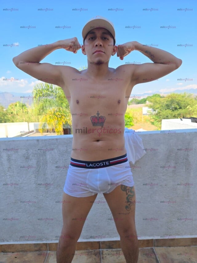 FOTOS DE AQUÍ VERGA GRUESA CON HUEVOS GRANDES Y CURVA PARA QUE SIENTAS RICO