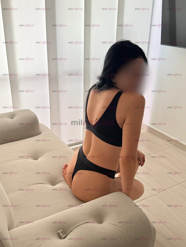 FOTOS DE LINDA LUCIANA 25 AÑOS DISPUESTA AL PLACER