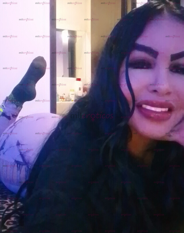 FOTOS DE SOY VALENTINA MUJER CALIENTE VOLUPTUOSA BLANCA CABELLO NEGRO LARGO NATURAL SENOS