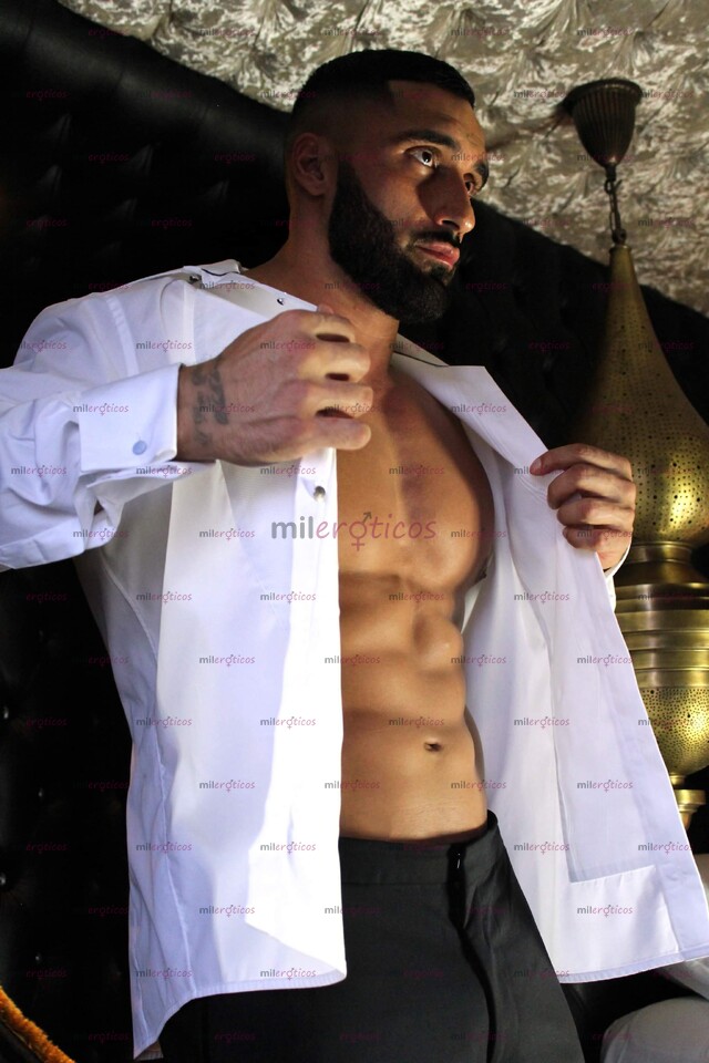 FOTOS DE TOP. LATIN. MACHO. BODYBUILDER. PARA MUJERES Y PAREJAS.