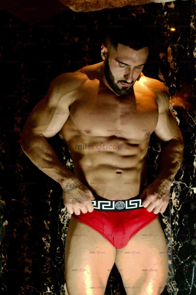 FOTOS DE TOP. LATIN. MACHO. BODYBUILDER. PARA MUJERES Y PAREJAS.