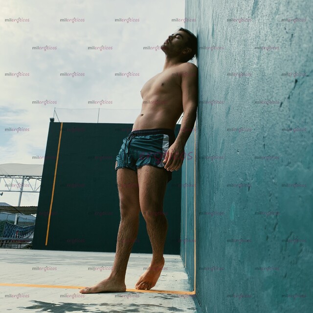 FOTOS DE NO TIENES QUE BUSCAR MÁS, YA ESTOY AQUÍ