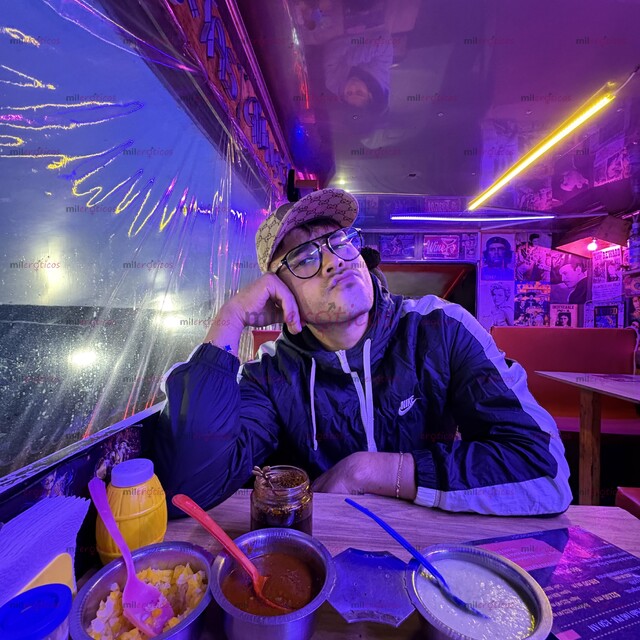 FOTOS DE NO TIENES QUE BUSCAR MÁS, YA ESTOY AQUÍ