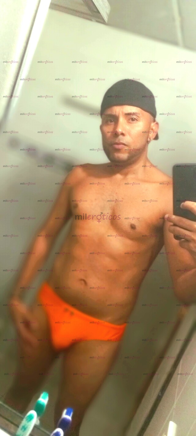 FOTOS DE CHICO MORENO CALIENTE RECIEN LLEGADO A LA CIIDAD DISPIESTO A CUNLLIR TUS FANTASÍ