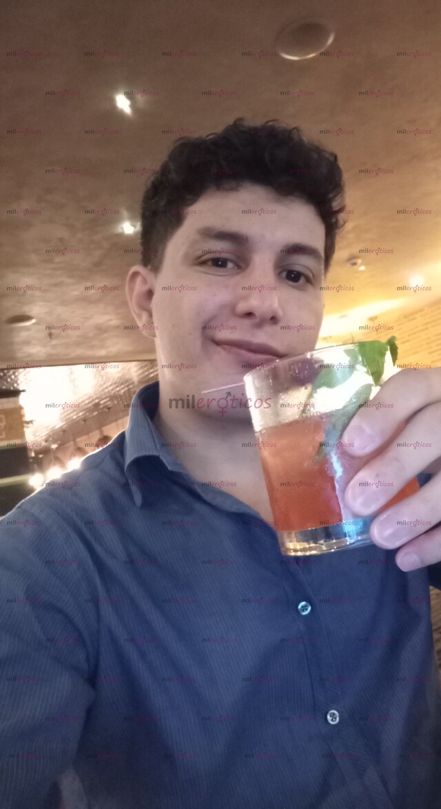 FOTOS DE CHICO ROLITO PASIVO NALGON Y COMPLACIENTE