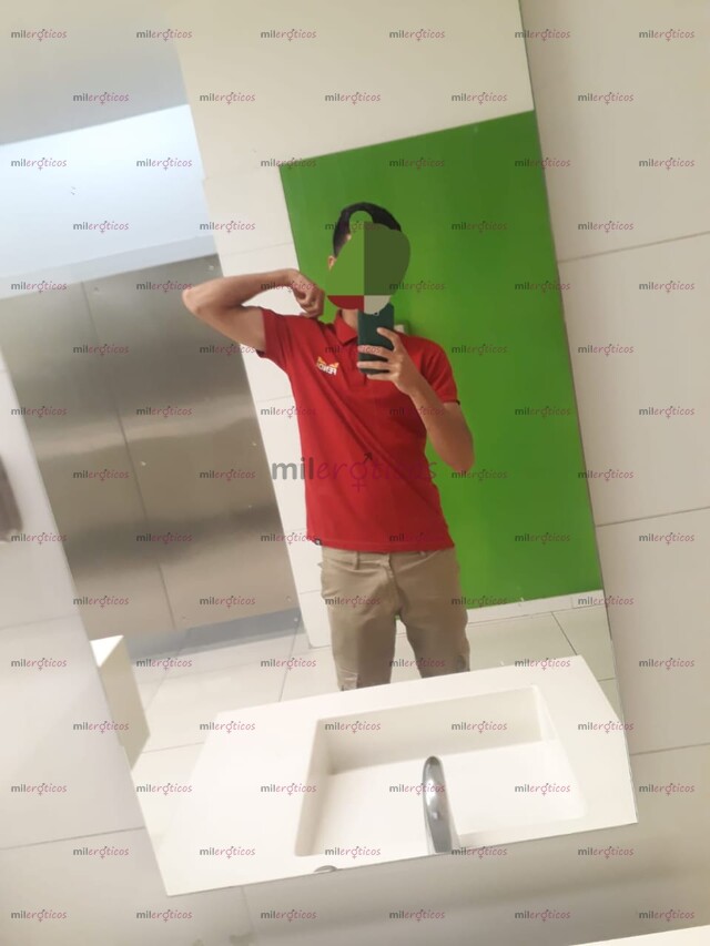 FOTOS DE JOVEN UNIVERSITARIO QUE ESTA DISPUESTO A ACOMPAÑARTE 3202866099