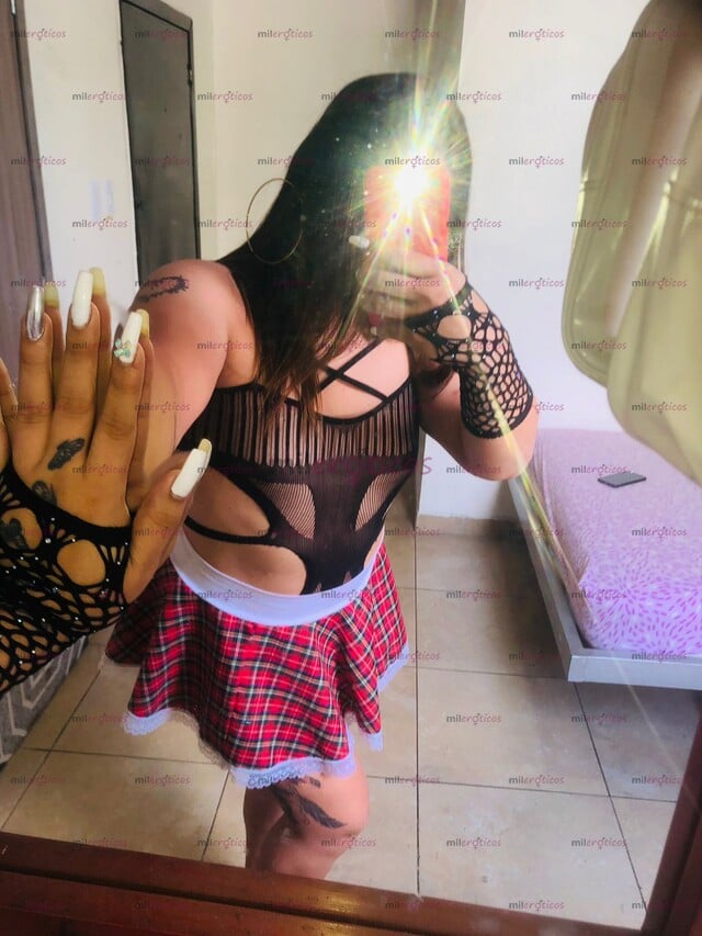 FOTOS DE ROBUSTA, COMPLACIENTE, FEMENINA Y ADEMÁS DE TODO TU MEJOR PRIVILEGIO.