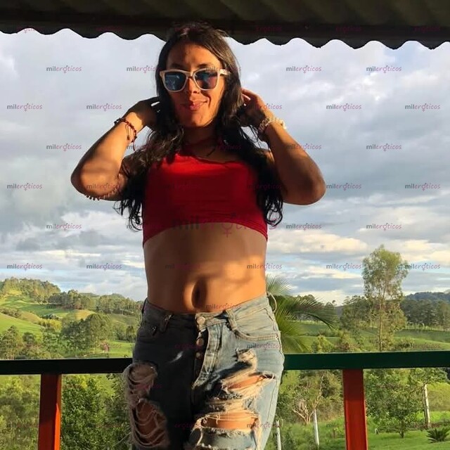 FOTOS DE PAISA DELGADA DISPUESTA A COMPLACERTE VERSATIL 18CM