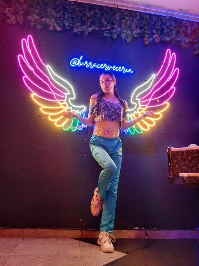 FOTOS DE PAISA DELGADA DISPUESTA A COMPLACERTE VERSATIL 18CM