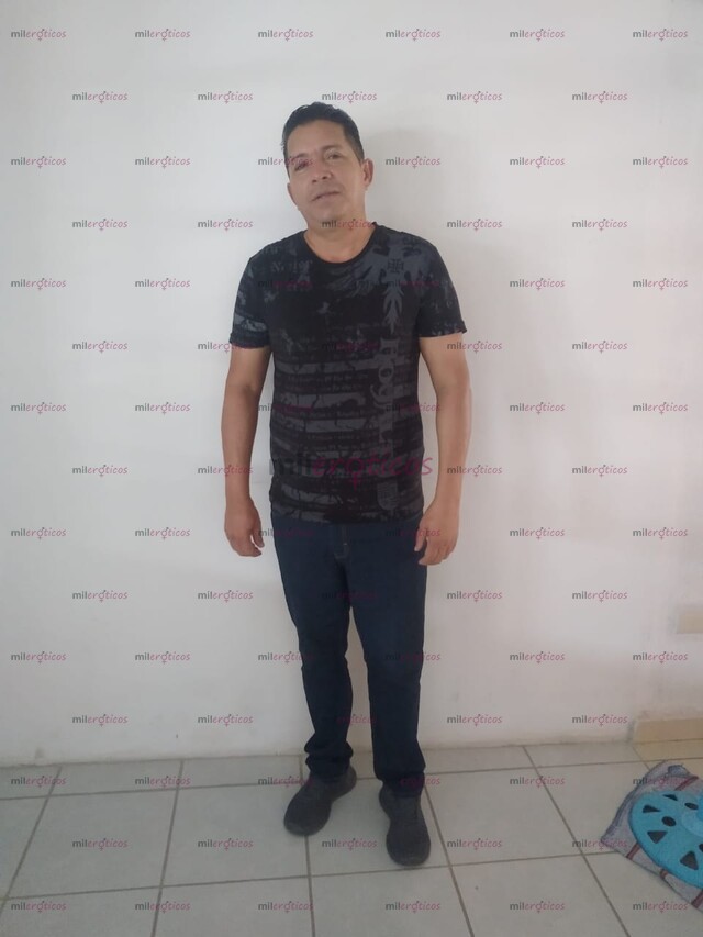 FOTOS DE SOY UN CUBANO ACTIVO ME GUSTA FOLLAR SOY MUY CALIENTE Y DOY MUCHA LECHE