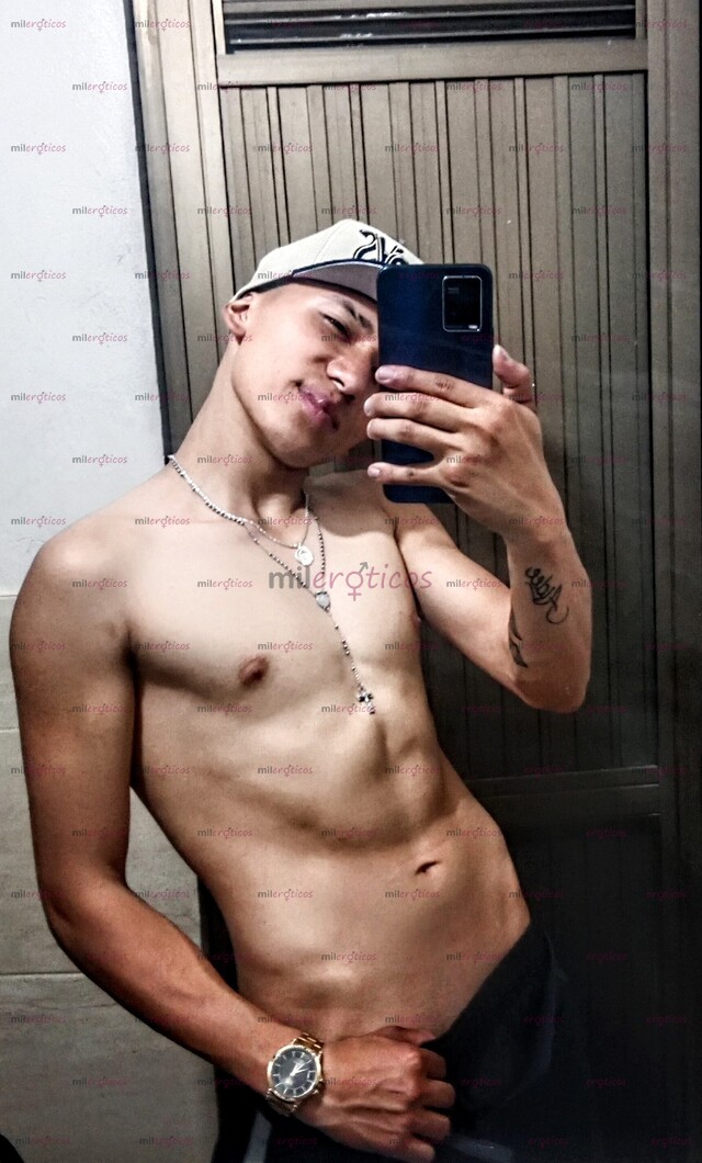 FOTOS DE POLLO GIGOLÓ DE 19 AÑOS ,PROMOS DESDE 35 MIL,40MIL APROVECHA