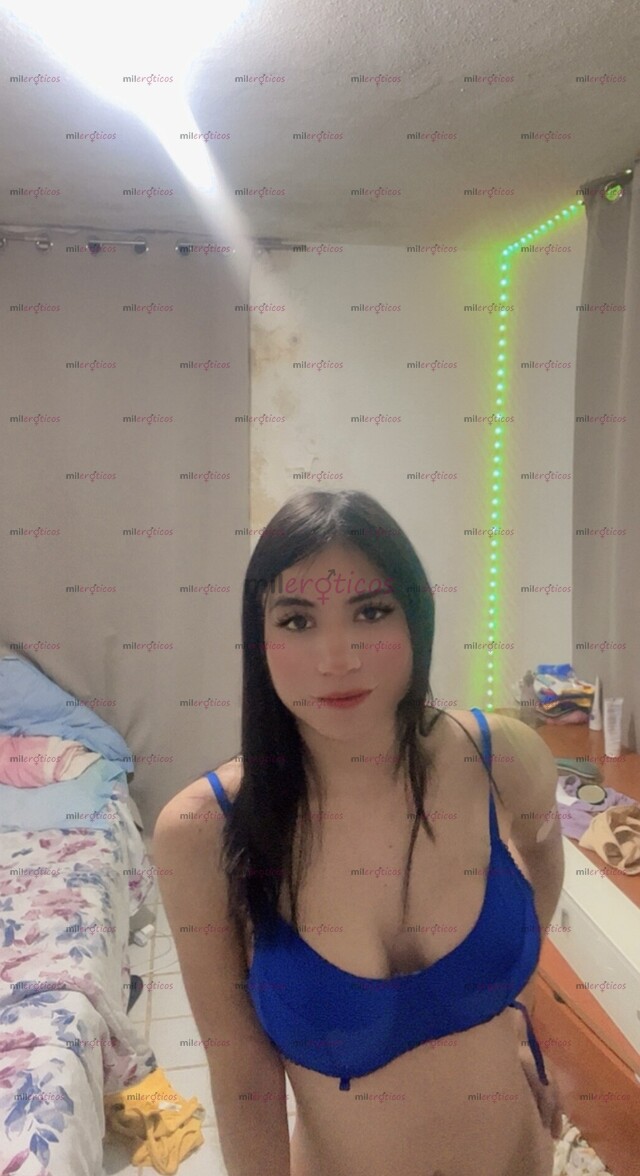 FOTOS DE POR PRIMERA VEZ EN TU CIUDAD ROMPE CULOS CON UN RICO CARAMELO LECHERO