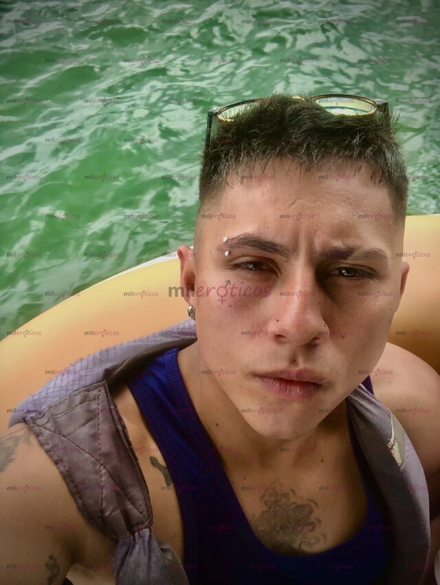FOTOS DE JOVEN ARRECHO BISEXUAL COMPLACIENT, DISPONIBLE PARA PASARLA BIEN.