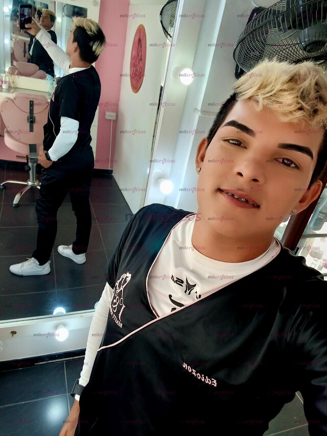 FOTOS DE JOVEN COMPLACIENTE EXÓTICO DE 17CM DE VERGA