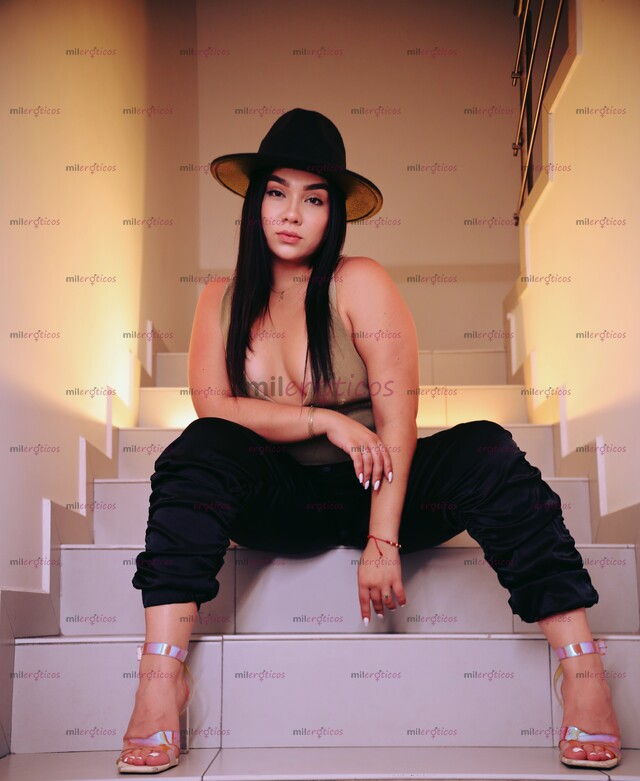 FOTOS DE ALEJANDRA, SENSUALIDAD ELÉCTRICA Y UN TOQUE INOLVIDABLE