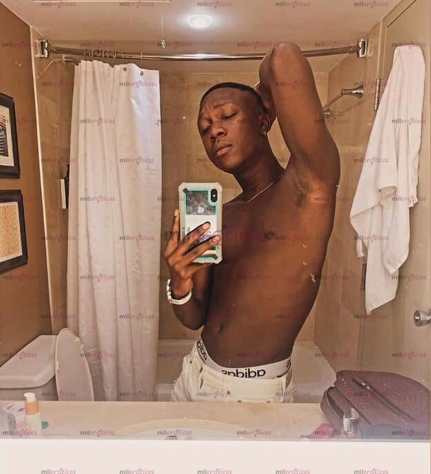 FOTOS DE NEGRO DOMINICANO EXPERTO EN MASAJES Y FINAL FELIZ